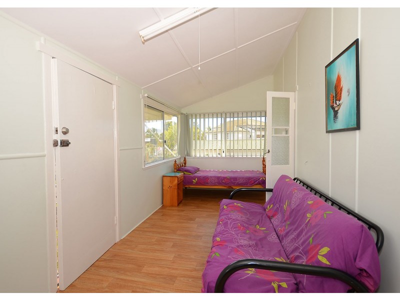 11 Burrum Street, Burrum Heads QLD 4659