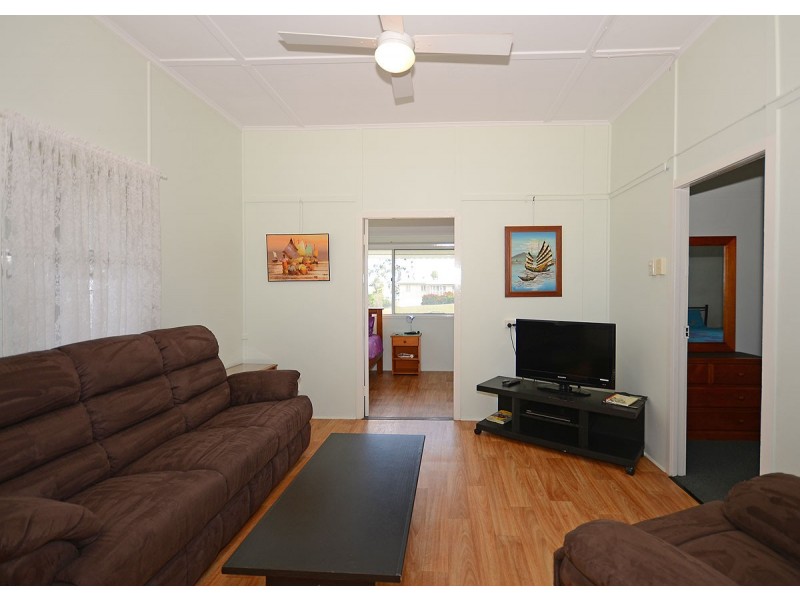 11 Burrum Street, Burrum Heads QLD 4659