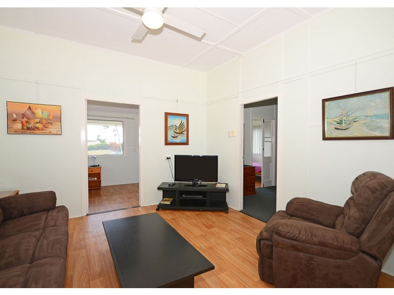 11 Burrum Street, Burrum Heads QLD 4659