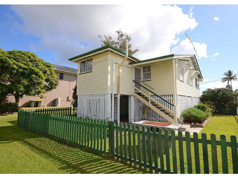 11 Burrum Street, Burrum Heads QLD 4659
