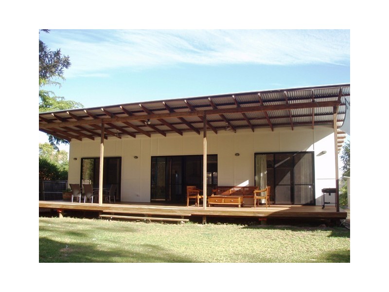 124 Kingfisher Pde, Toogoom QLD 4655