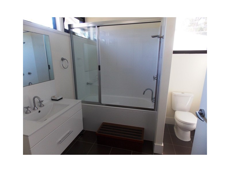 124 Kingfisher Pde, Toogoom QLD 4655