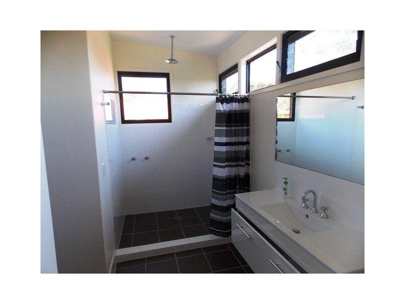 124 Kingfisher Pde, Toogoom QLD 4655