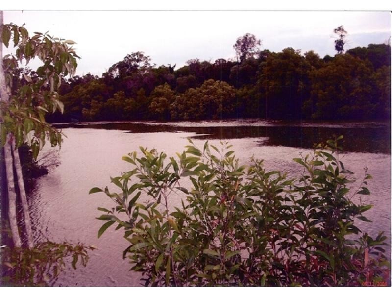 32-34 South Heath Rd, Burrum River QLD 4659