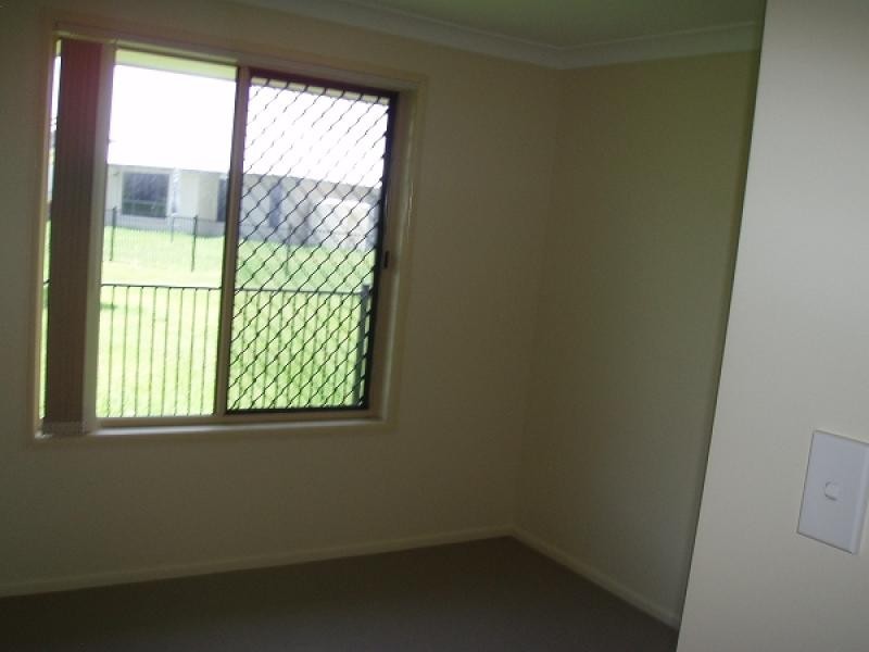 U1/14 Fulmar Crt, Burrum Heads QLD 4659