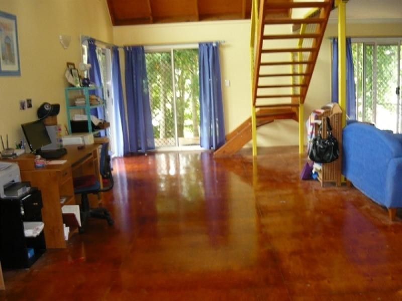 16 Torbanlea Street, Burrum Heads QLD 4659