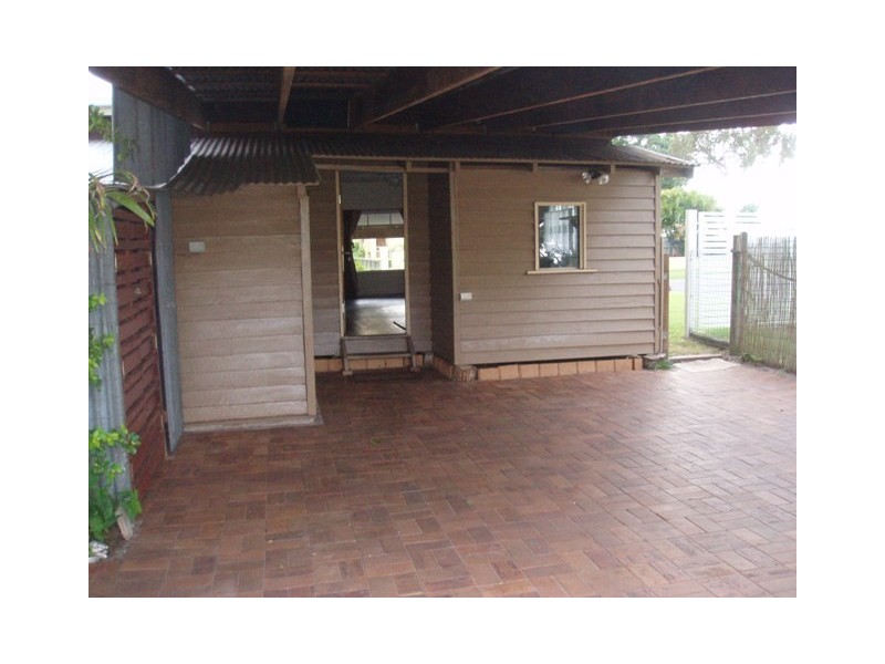 33 Burrum Street, Burrum Heads QLD 4659