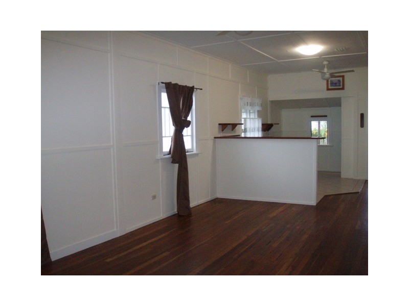 33 Burrum Street, Burrum Heads QLD 4659