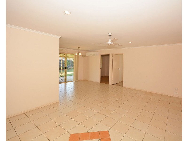 15 Louise Drive, Burrum Heads QLD 4659