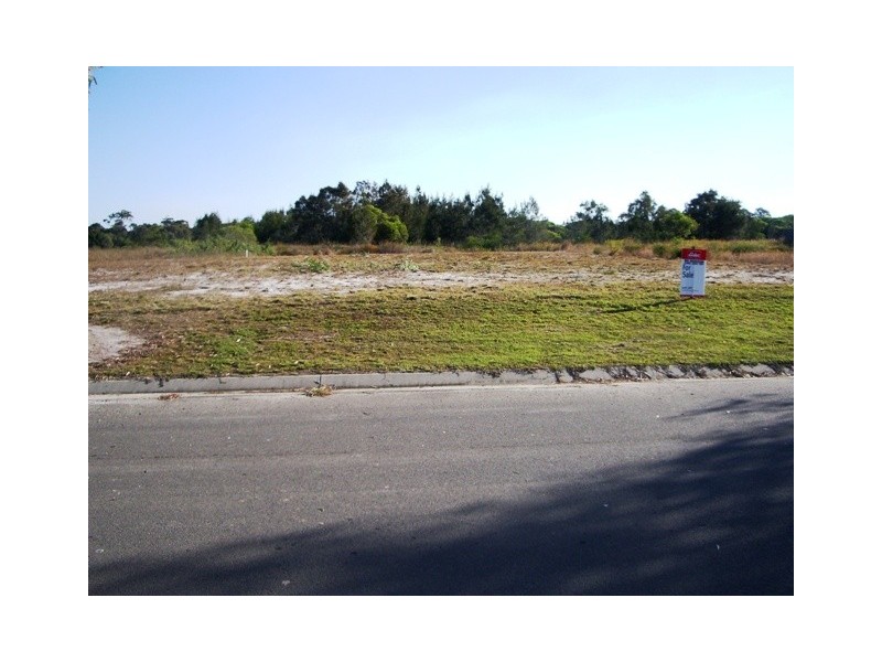 67 Beach Drive, Burrum Heads QLD 4659