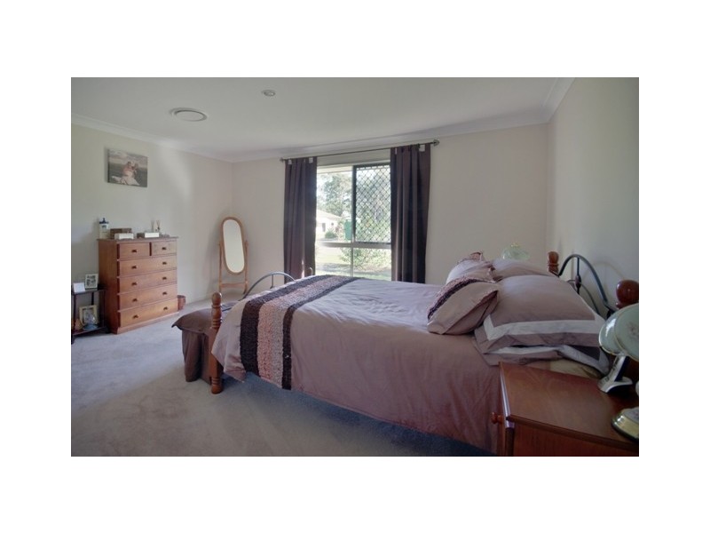 7 Elboz Crt, Burrum Heads QLD 4659