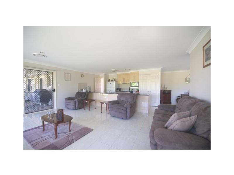 7 Elboz Crt, Burrum Heads QLD 4659