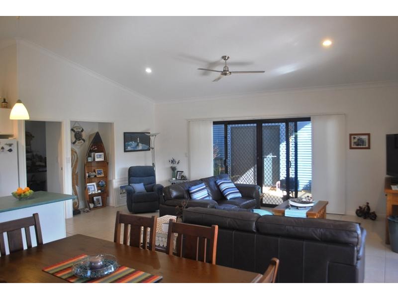 5 Beach Drive, Burrum Heads QLD 4659