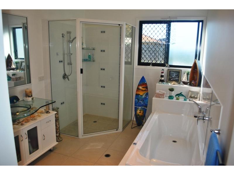 5 Beach Drive, Burrum Heads QLD 4659