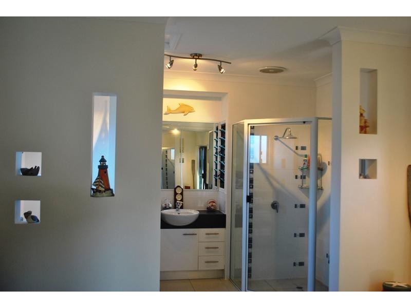 5 Beach Drive, Burrum Heads QLD 4659