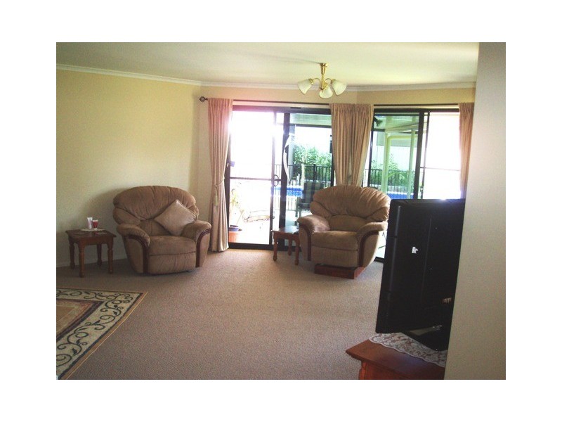 1 Brypat Close, Burrum Heads QLD 4659