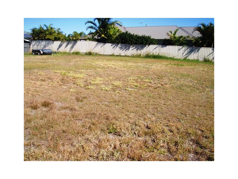 4 Krista Crt, Burrum Heads QLD 4659