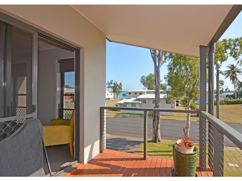 2/9 Burrum Street, Burrum Heads QLD 4659