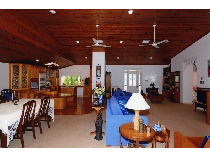 94 Riverview Drive, Burrum Heads QLD 4659