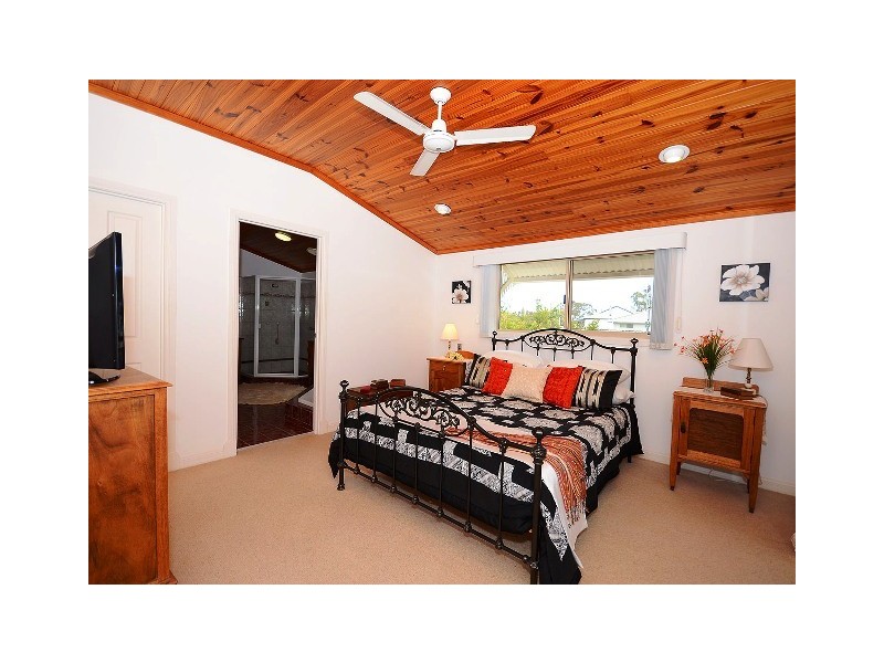 94 Riverview Drive, Burrum Heads QLD 4659