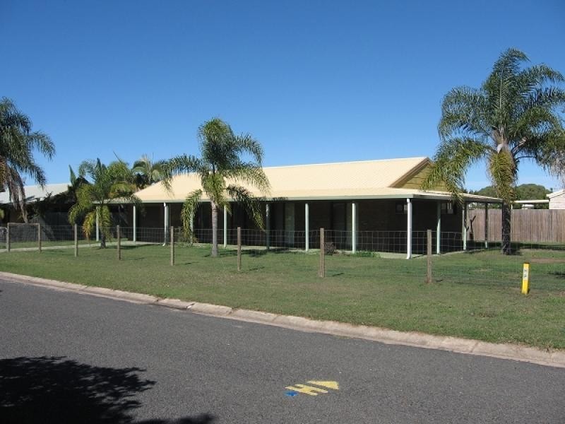 2 Lakes Boulevard, Burrum Heads QLD 4659