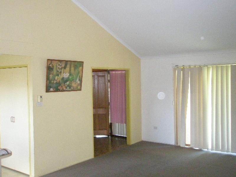 2 Lakes Boulevard, Burrum Heads QLD 4659