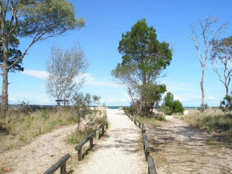 46 Beach Drive, Burrum Heads QLD 4659