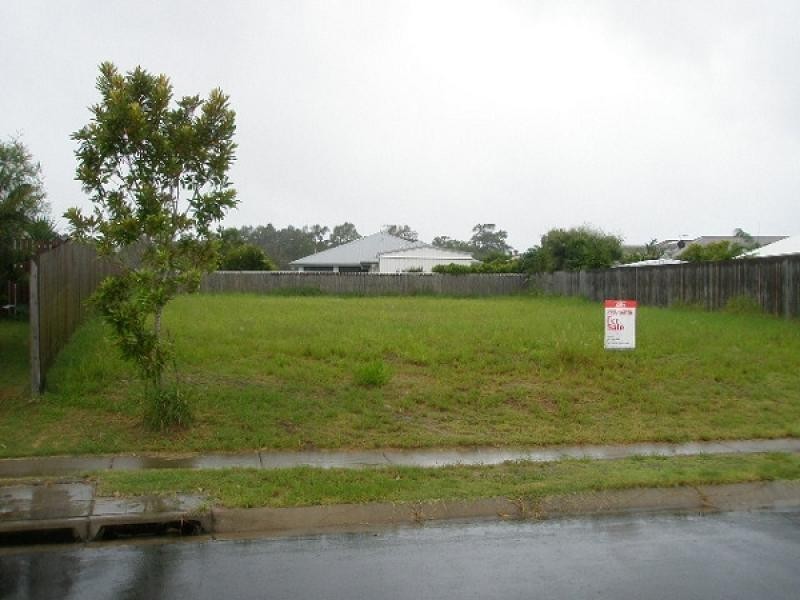 5 Louise Drive, Burrum Heads QLD 4659