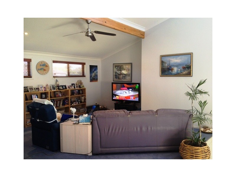 11 Warringal Court, Burrum Heads QLD 4659