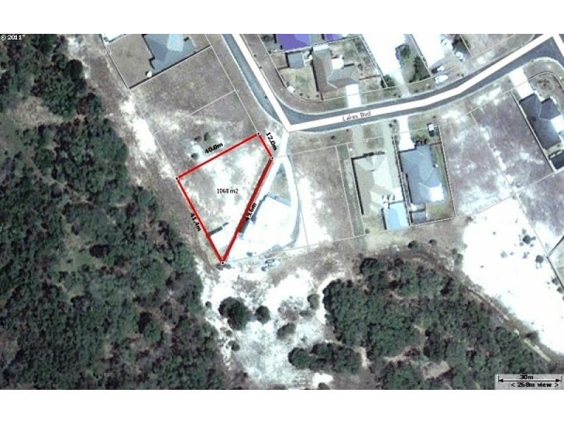 15 Lakes Blvd, Burrum Heads QLD 4659