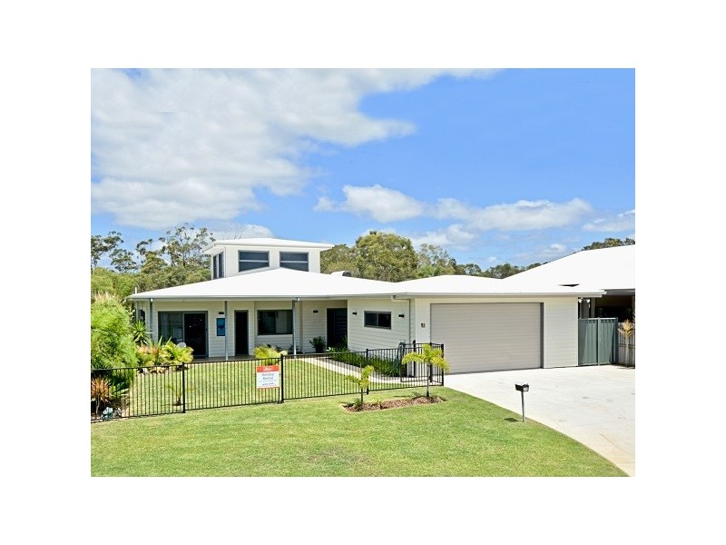 56 Sunrise Crescent, Burrum Heads QLD 4659
