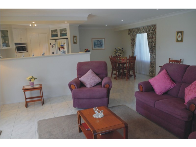 10 Barramundi Drive, Burrum Heads QLD 4659