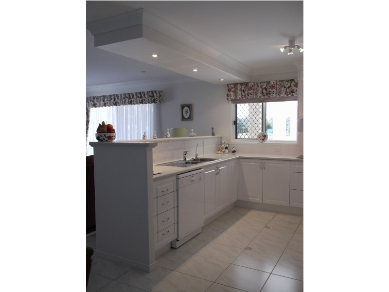 10 Barramundi Drive, Burrum Heads QLD 4659