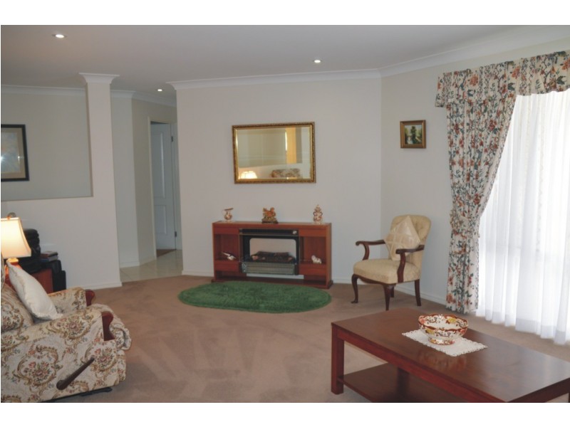 10 Barramundi Drive, Burrum Heads QLD 4659