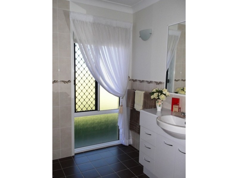 10 Barramundi Drive, Burrum Heads QLD 4659