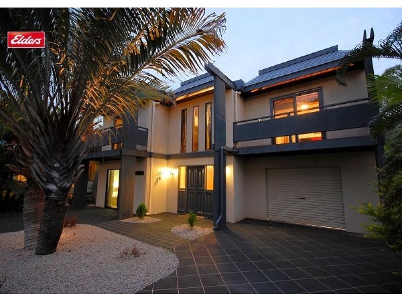 18 Ries Road, Toogoom QLD 4655