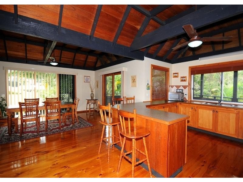 18 Ries Road, Toogoom QLD 4655