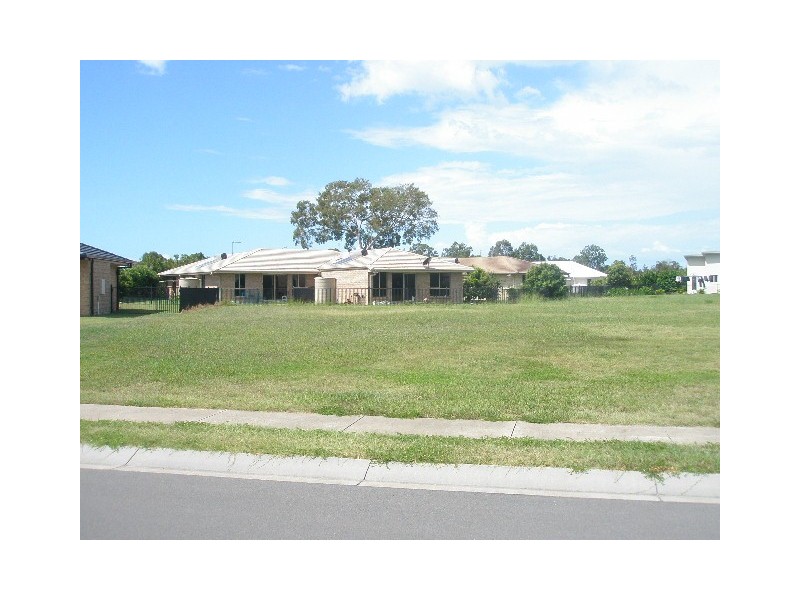 5 Sirenia Drive, Burrum Heads QLD 4659