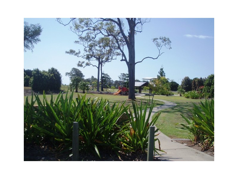 5 Sirenia Drive, Burrum Heads QLD 4659