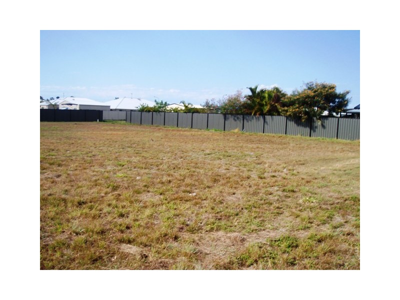 19 Bryan Crt, Burrum Heads QLD 4659