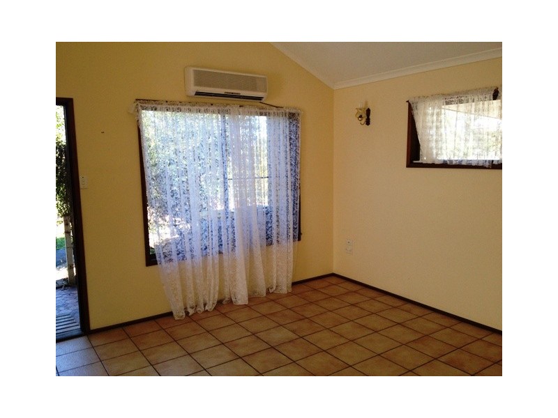 Unit 1/5 Bentwood Crescent, Burrum Heads QLD 4659