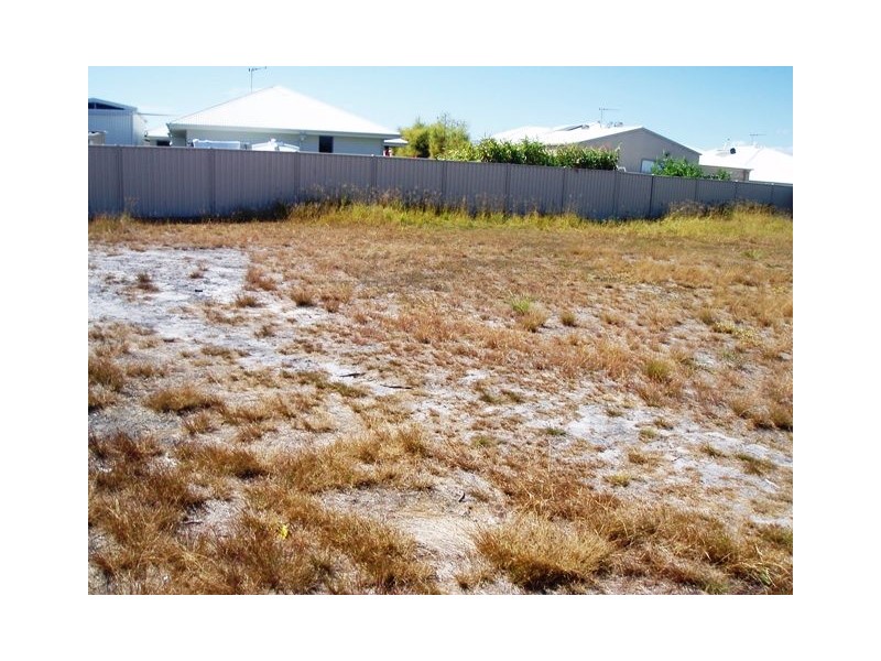 27 Bryan Crt, Burrum Heads QLD 4659