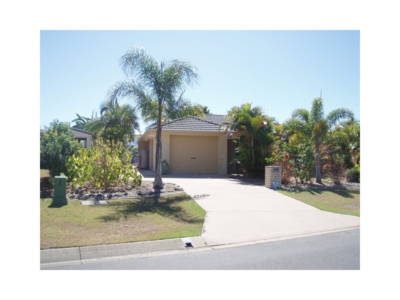 10 Warringal Court, Burrum Heads QLD 4659