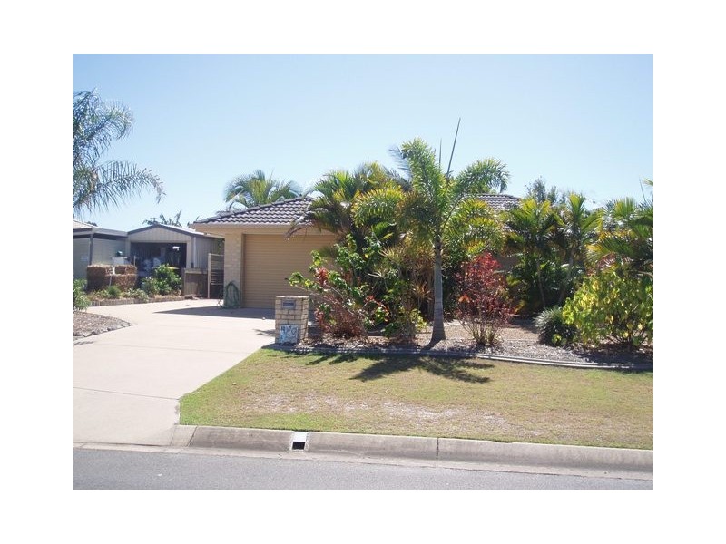 10 Warringal Court, Burrum Heads QLD 4659