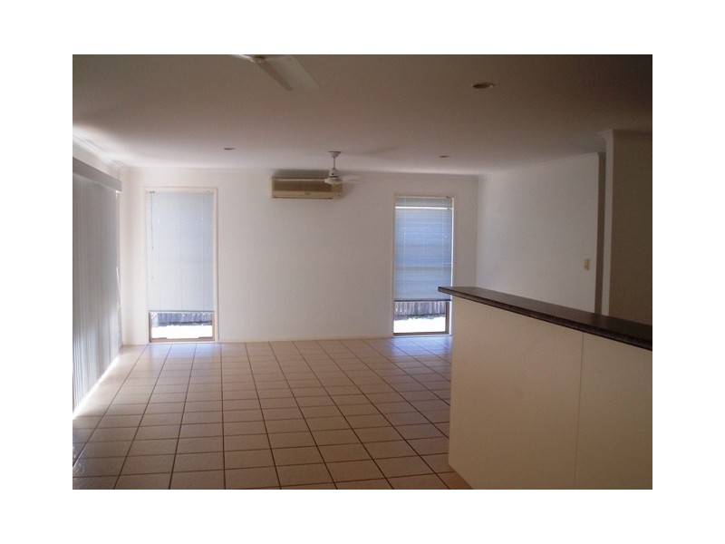 10 Warringal Court, Burrum Heads QLD 4659