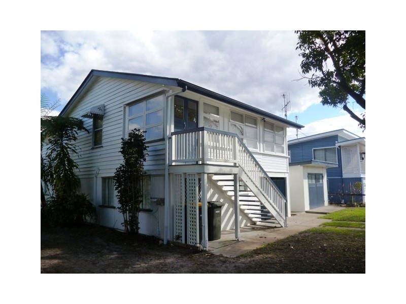 21 Burrum Street, Burrum Heads QLD 4659