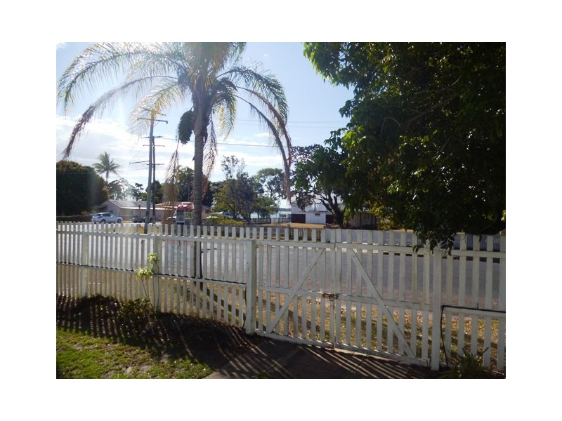 21 Burrum Street, Burrum Heads QLD 4659