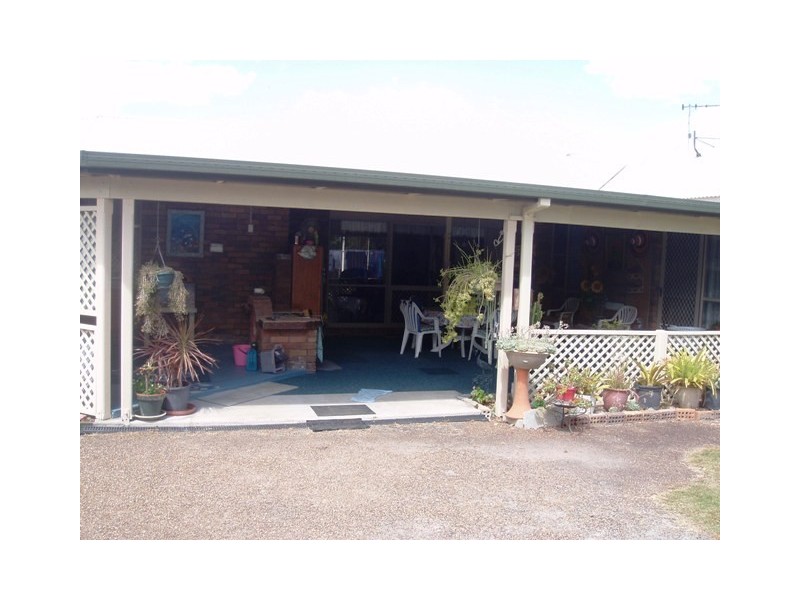 9 Gympie St, Torbanlea QLD 4662