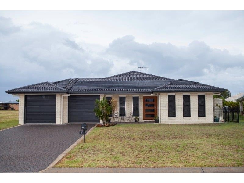 6 Fulmar Court, Burrum Heads QLD 4659