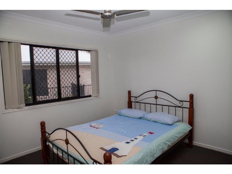 6 Fulmar Court, Burrum Heads QLD 4659